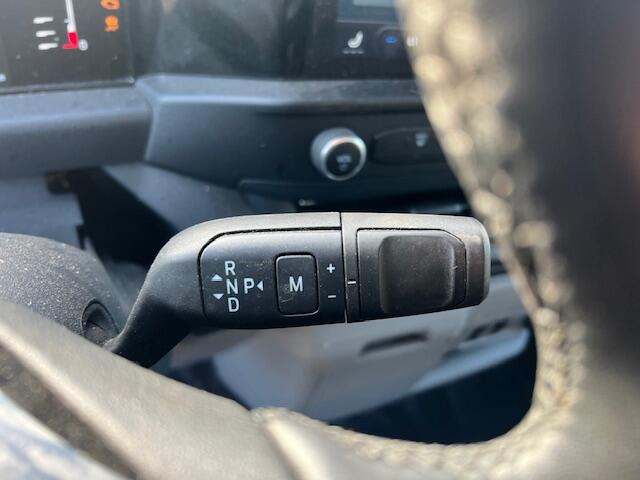 Ford TRANSIT CUSTOM 320 2.0 TDCI L2H1 AUTOM. LANG KLIMA NAVI CAM.