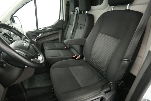 Ford TRANSIT CUSTOM 2.0 TDCI L2H1 | 2800kg Trekgew. | Airco | Cruise | 3 Zits | Trekhaak | Stoelverw. | Parkeersens.