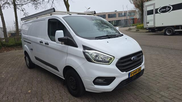 Ford TRANSIT CUSTOM 300 2.0 TDCI L2H IMPERIAL1