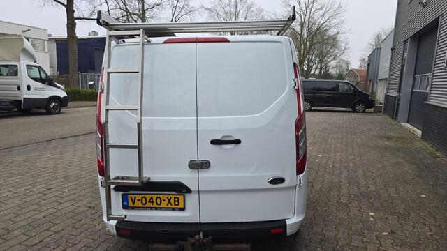 Ford TRANSIT CUSTOM 300 2.0 TDCI L2H IMPERIAL1
