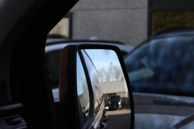 Ford TRANSIT CUSTOM 290 2.0 TDCI L1H1 Sport SCI | 185pk Automaat | Achteruitrij camera | Winter pakket | Trekhaak