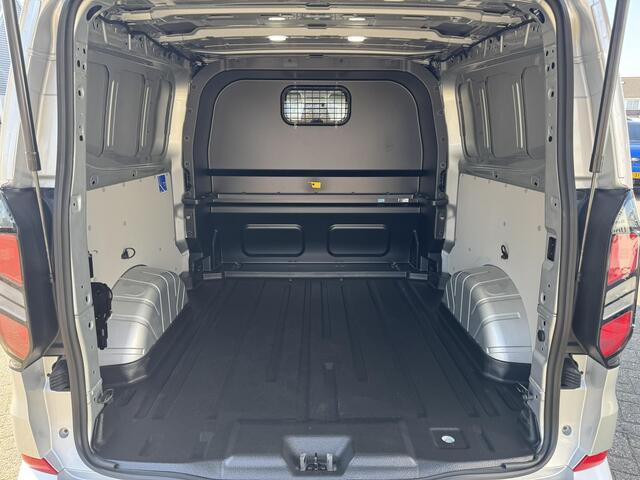 Ford TRANSIT CUSTOM 320 2.5 PHEV L2H1 Limited DC |SCI| Dubbele cabine | Dubbele schuifdeur | 360 graden camera | Adaptieve cruise control | 8-weg verstelbare en verwarmbare passagiersstoel | Inklapbare trekhaak | 17 inch velgen | AGM accu | Reservewiel | 12V aanlsuitpunt