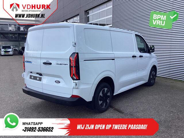 Ford TRANSIT CUSTOM E-Transit Trend 65 kWh 330 km WLTP 218 pk Garantie t/m 2027/ LED/ Standkachel/ Snellader/ 2.3t Trekverm./ Stoelverw./ Carplay/ Climate/ Camera/ PDC/ Cruise