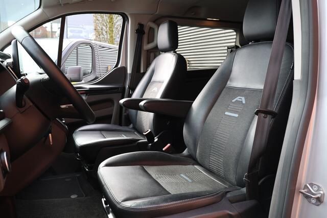 Ford TRANSIT CUSTOM 320 2.0 TDCI 170 PK L2H1 Limited DC | Dubbel Cabine | ACC | BLIS | Elek stoelen | Lederen bekleding | CarPlay | Camera | Navigatie | Trekhaak | DAB | Stoelverwarming | Nieuwe APK | 5-Zitter