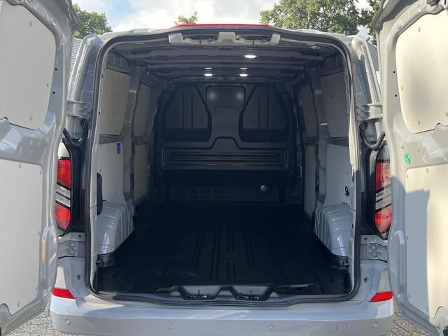 Ford TRANSIT CUSTOM 320 2.5 PHEV L2H1 Limited | SCI | 233pk | Driver Assistance pack Premium | Wegklapbare Trekhaak | Verwarmd Stuurwiel | 17 inch Licht metalen Velgen | B&O Speakers