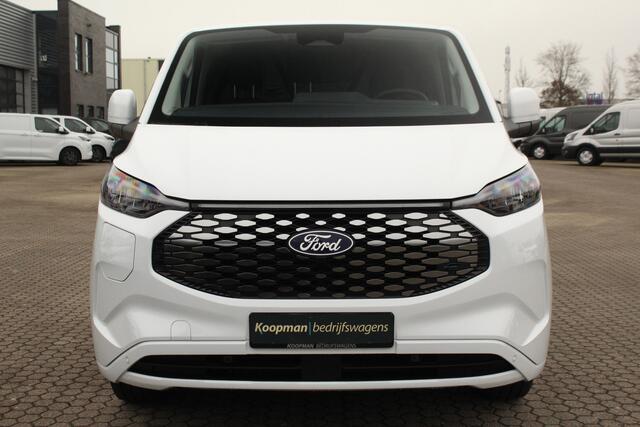 Ford TRANSIT CUSTOM E-Transit 320 L2H1 Limited | 65kWh | 160kW/218pk | Trekhaak 2300kg | Pro-Power | Camera | Carplay/Android | Cruise | Lease 717,- p/m