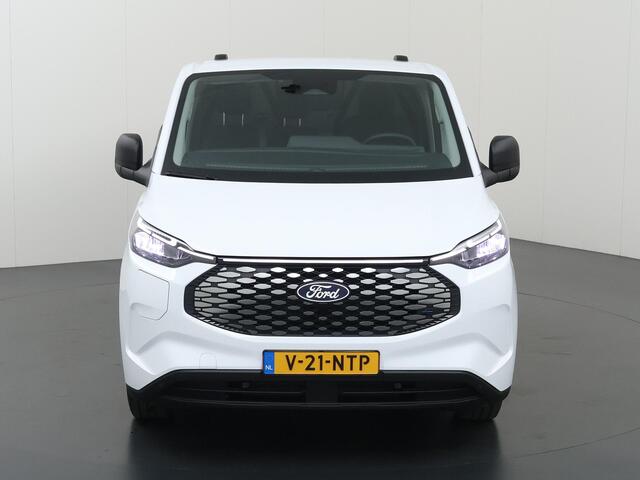 Ford TRANSIT CUSTOM E-Transit 320 | L1 H1 | TREND | 65 kWh | 328 KM RANGE | CLIMATE CONTROL | CARPLAY / ANDROID AUTO | STOELVERWARMING | SPIEGEL VERWARMING | ACHTERUITRIJCAMERA | VOORRUITVERWARMING | LAADRUIMTE PAKKET | VOORBEREIDING 2300 KG TREKHAAK