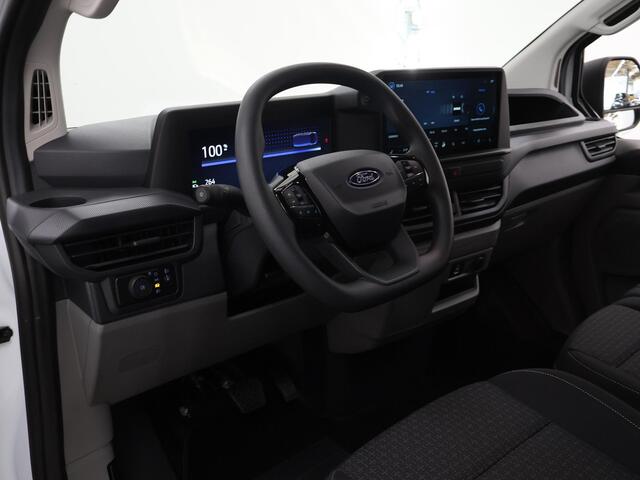 Ford TRANSIT CUSTOM E-Transit 320 | L1 H1 | TREND | 65 kWh | 328 KM RANGE | CLIMATE CONTROL | CARPLAY / ANDROID AUTO | STOELVERWARMING | SPIEGEL VERWARMING | ACHTERUITRIJCAMERA | VOORRUITVERWARMING | LAADRUIMTE PAKKET | VOORBEREIDING 2300 KG TREKHAAK