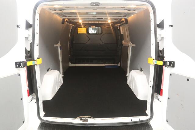 Ford TRANSIT CUSTOM 2.0 TDCI L2H1 170PK | 2800KG Trekgew. | Airco | Cruise | 3 Zits | Trekhaak | Parkeersens.