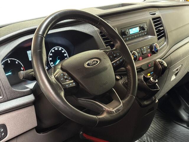 Ford TRANSIT CUSTOM 320 2.0 TDCI L2H1 Deluxe (STOELVERWARMING, BLUETOOTH, ELEK RAMEN, XENON, PARKEERSENSOREN, ARMSTEUN, TREKHAAK, CRUISE, NIEUWE APK, NIEUWSTAAT)