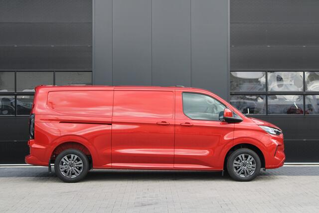 Ford TRANSIT CUSTOM 320 2.0 TDCI L2H1 Limited 170pk - 1+1 Stoelopstelling - 2x Schuifdeur - Adaptive Cruise - Verwarmd stuur - Blind spot - Navigatie - Camera - Draadloos laden - Rijklaar