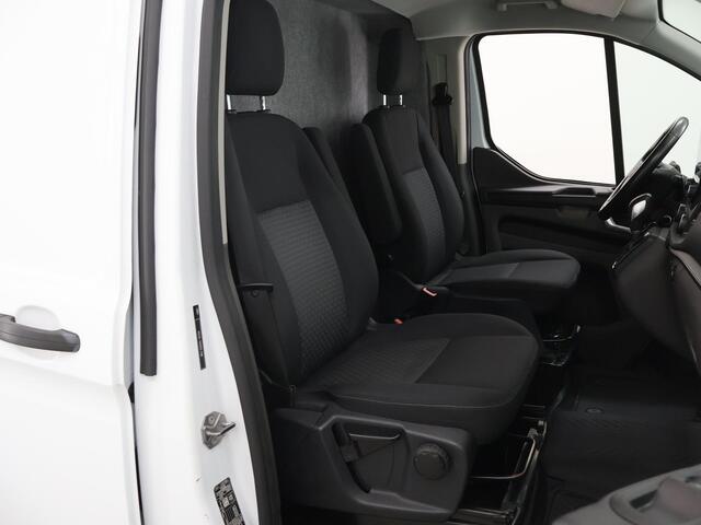 Ford TRANSIT CUSTOM 320 2.0 TDCI | AUT. | L2 H1 | TREND | AIRCO | CRUISE CONTROL | CAMERA | STOELVERWARMING | STOEL - STOEL | APPLE CARPLAY EN ANDROID AUTO | TREKHAAK | PARKEERSENSOREN