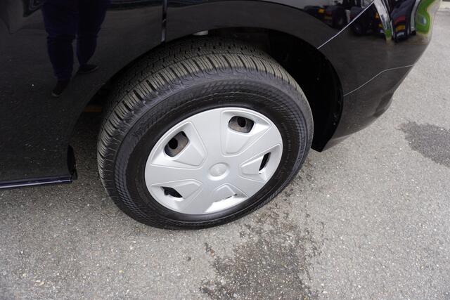 Ford TRANSIT CUSTOM 300 131pk L1H1 Trend Trekhaak Airco Cruise control Bluetooth Euro6