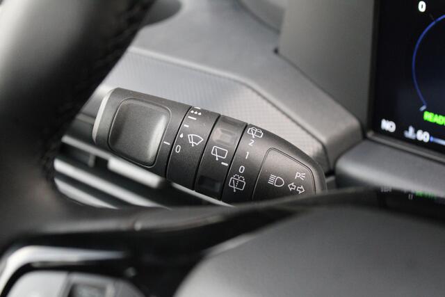 Ford TRANSIT CUSTOM 340 2.5 PHEV L2H1 Kombi Trend 9 zits - Trekhaak - LED - Stoel-stuurverwarming - Rijklaar