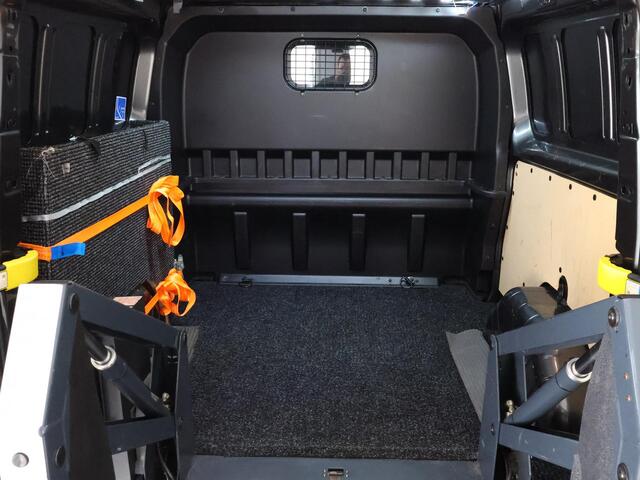 Ford TRANSIT CUSTOM 320 2.0 TDCI L2H1 Limited DC ROLSTOEL-LIFT OMBOUW | Marge auto | Stoelverwarming | Trekhaak