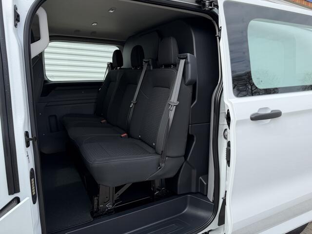 Ford TRANSIT CUSTOM 320 2.0 TDCI L2H1 Trend originele Ford dubbel cabine affabriek / prijs rijklaar ¤ 39.950 ex btw / lease vanaf ¤ 652 / dubbele schuifdeur / NIEUWE bus / BPM vrij !