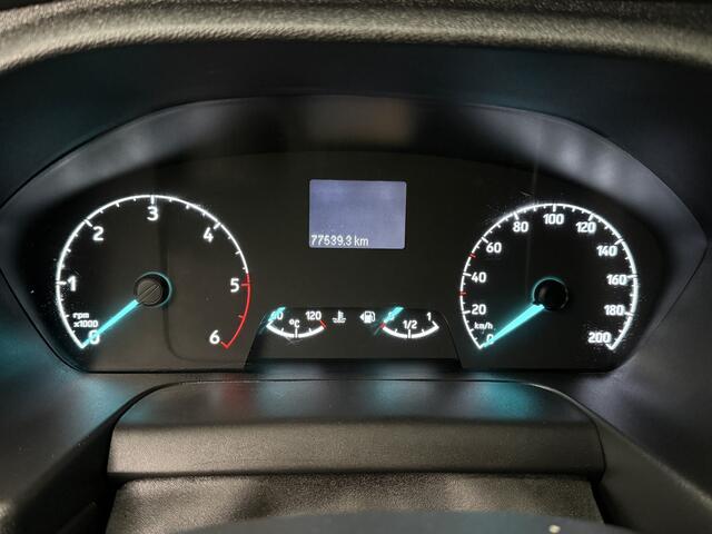 Ford TRANSIT CUSTOM 2.0TDCi 130PK Lang | 2800Kg Trekhaak | Multimedia | Airco | Cruise | 3-Zits