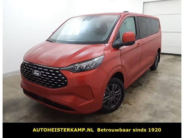 Ford TRANSIT CUSTOM Tourneo 340 2.5 PHEV L2H1 Titanium 9 zitter 233 PK 53.950 inclusief BTW LED Leder Trekhaak Stuurverwarming Stoelverwarming Camera