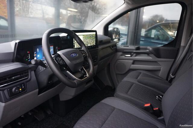 Ford TRANSIT CUSTOM 320L 2.5 PHEV 233PK Dubbel Cabine JWR Edition PRIJS INCL. BPM !! 13" Navi, Adap. Cruise, Camera, 18" LM, Trekhaak!! NR. HYBDCG
