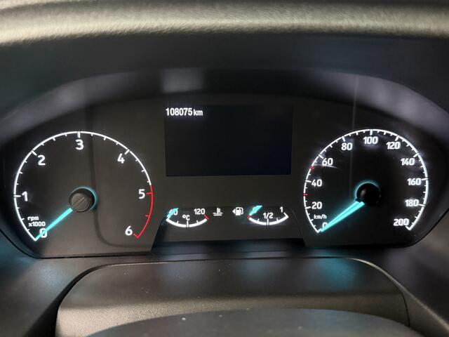 Ford TRANSIT CUSTOM 2.0TDCI 130PK Lang Limited | 2800Kg Trekhaak | Navigatie | Camera | Airco | Cruise | 3-Zits
