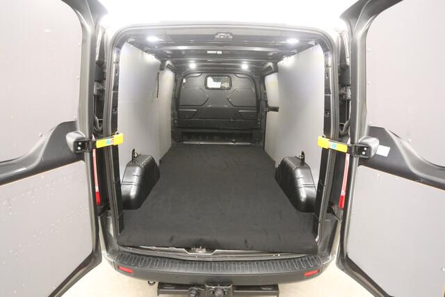 Ford TRANSIT CUSTOM 2.0 TDCI L2H1 Sport 170PK | Aut. | Airco | Cruise | Camera | Carplay | 3 Zits | Trekhaak