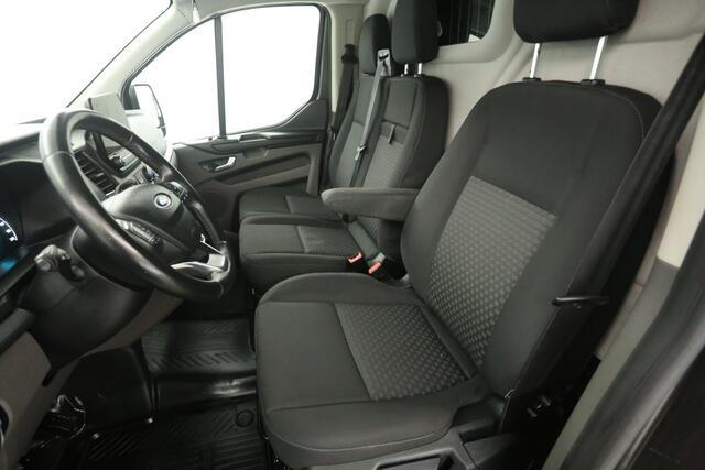 Ford TRANSIT CUSTOM 2.0 TDCI L2H1 Sport 170PK | Aut. | Airco | Cruise | Camera | Carplay | 3 Zits | Trekhaak