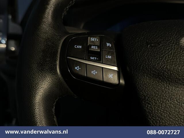 Ford TRANSIT CUSTOM 2.0 TDCI 131pk L2H1 Euro6 Airco | Camera | LED | Cruisecontrol | 2800kg Trekhaak Verwarmde voorruit, Parkeersensoren, Bijrijdersbank