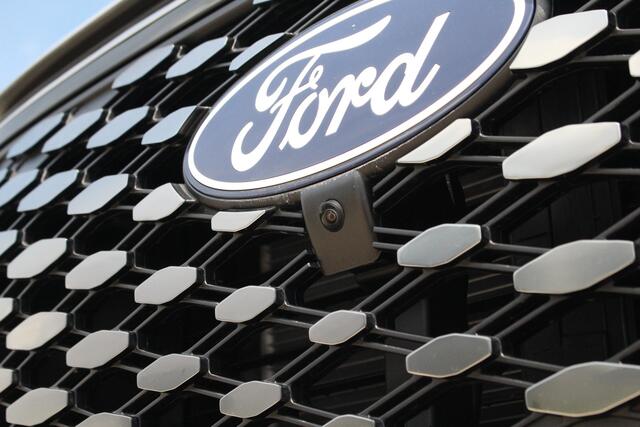 Ford TRANSIT CUSTOM E-Transit 340 L2H1 Limited | 71 kWh | 160kW/218pk | Driver Assist | Adap. Cruise | Camera | Carplay/Android | Lease 771,- p/m