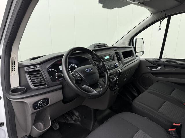 Ford TRANSIT CUSTOM 2.0TDCi 130PK Lang | 2xSchuifdeur | Airco | Cruise | Trekhaak