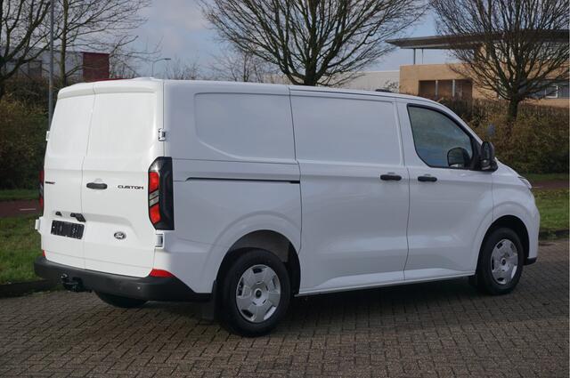 Ford TRANSIT CUSTOM 280S 136PK Trend BPM VRIJ!! 13" Scherm Apple CP / Android A. Cam, Trekhaak!! NR. J304*