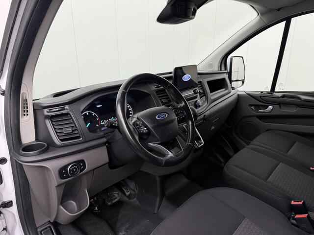 Ford TRANSIT CUSTOM 2.0TDCi 130PK Automaat | Achterdeuren | Multimedia | Camera | Airco | 3-Zits | Betimmering