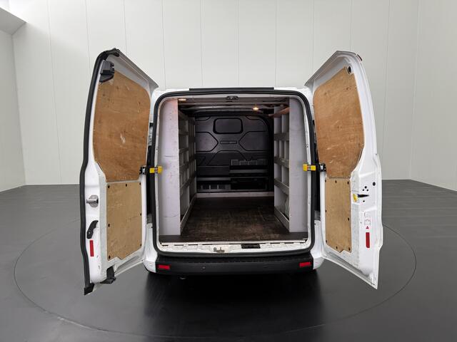 Ford TRANSIT CUSTOM 2.0TDCi 130PK Automaat | Achterdeuren | Multimedia | Camera | Airco | 3-Zits | Betimmering