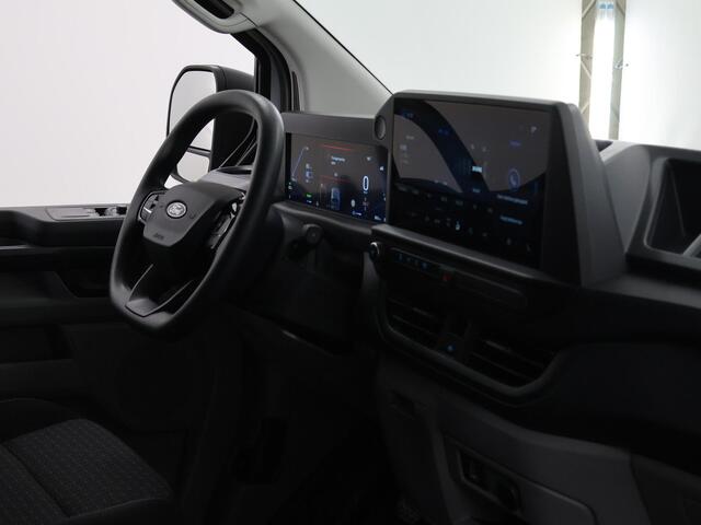 Ford TRANSIT CUSTOM E-Transit 320 | L1 H1 | TREND | 65 kWh | 328 KM RANGE | CLIMATE CONTROL | CARPLAY / ANDROID AUTO | STOELVERWARMING | SPIEGEL VERWARMING | ACHTERUITRIJCAMERA | VOORRUITVERWARMING | LAADRUIMTE PAKKET | VOORBEREIDING 2300 KG TREKHAAK