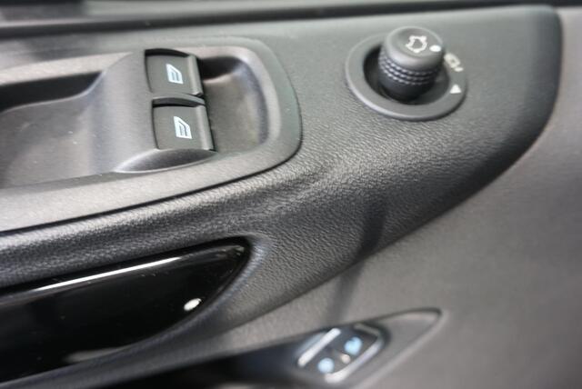 Ford TRANSIT CUSTOM 300 2.0 TDCI L2H1 Limited Dubbele Cabine Navigatie Airco 2 Schuifdeuren Trekhaak Parkeersensoren Apple Carplay Android auto DAB