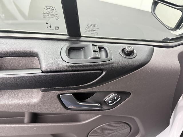 Ford TRANSIT CUSTOM 2.0TDCI 130PK Lang | Airco | Cruise | 3-Zits | 2800Kg Trekken