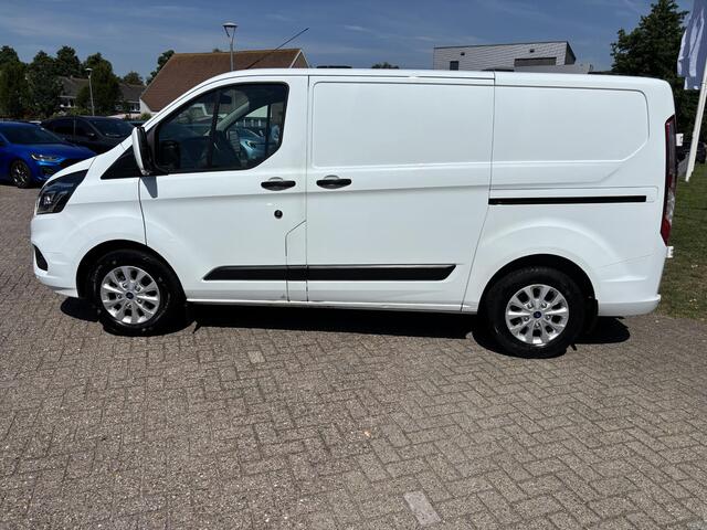 Ford TRANSIT CUSTOM 300 2.0 TDCI L1H1 Trend 130pk Automaat | Trekhaak | Carplay & Android Auto | 3 zits | Achteruitrijcamera | Cruise control | Stoelverwarming