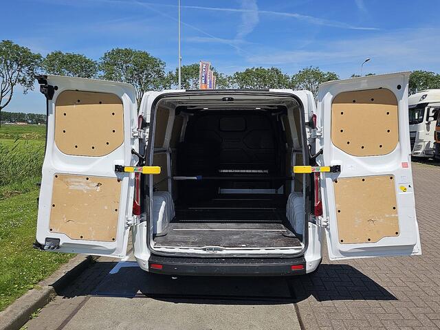 Ford TRANSIT CUSTOM 2.0 TDCI L2H1 Navi Airco Apple Carplay Cruise Control Camera 3 Zits PDC Euro6 105 PK