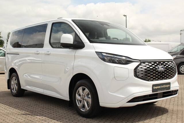 Ford TRANSIT CUSTOM E-Transit 320 L1H1 Kombi | 9 persoons | Limited | 71kWh | 100kW/136pk | Trekgewicht 2300kg | Camera | Carplay/Android | Cruise | Lease 771,- p/m