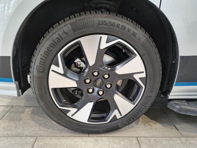 Ford TRANSIT CUSTOM 300 2.0 TDCI 170 pk L2H1 Sport DC | Trekhaak | 360° Camera | B&O | Adapt. cruise | 4 seiz. banden | 6 persoons | BPM vrij!
