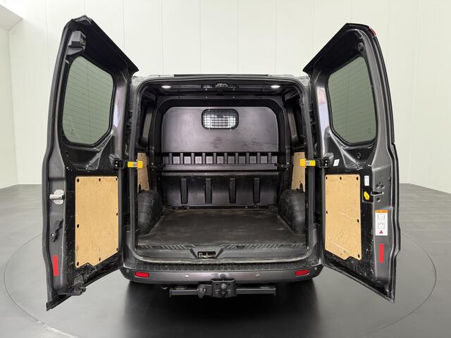 Ford TRANSIT CUSTOM 2.0TDCi 130PK Limited Dubbele Cabine | 2xSchuifdeur | Navigatie | Camera | Airco | Cruise | Trekhaak