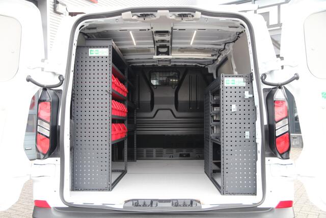 Ford TRANSIT CUSTOM 2.0 TDCI 136 | KAR-edition | Inrichting | Trekhaak | Airco..