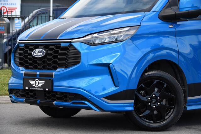 Ford TRANSIT CUSTOM 300 2.0 TDCI L1H1 Sport Camera, Cruise, Carplay, Virtual, 170pk, Stoelverwarming, Automaat, LED, Multimedia, Sensoren, Uniek!