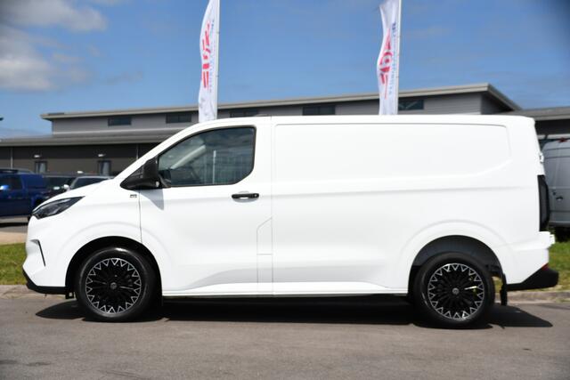 Ford TRANSIT CUSTOM 300 2.0 TDCI L1H1 AWD PB Edition Camera, Adaptieve Cruise, Carplay, 4x4, Virtual, 136pk, Automaat, LED, Multimedia, Sensoren, Uniek!