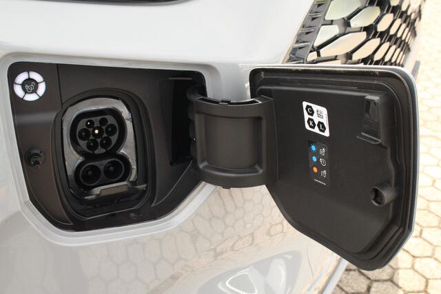 Ford TRANSIT CUSTOM E-Transit 320 L2H1 Limited DC | 71 kWh | Driver Assist | Adap. Cruise | 360gr Camera | Carplay/Android | Lease 824,- p/m
