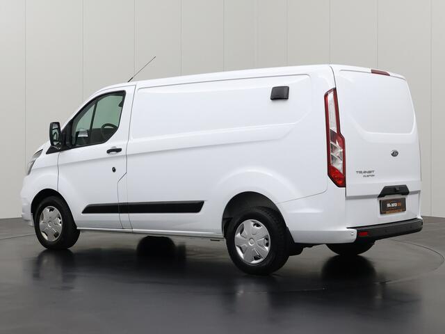 Ford TRANSIT CUSTOM 2.0TDCi 130PK Werkplaatsinrichting | Navigatie | Camera | Multimedia | 3-Zits | Airco