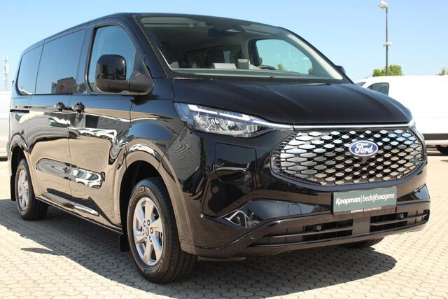 Ford TRANSIT CUSTOM E-Transit 320 L1H1 Kombi | 9 persoons | Limited | 71kWh | 100kW/136pk | Trekgewicht 2300kg | Camera | Carplay/Android | Cruise | Lease 771,- p/m
