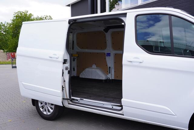 Ford TRANSIT CUSTOM 2.0 TDCI 130PK Automaat EURO 6 - Airco - Navi - Cruise - ¤ 19.950,- Excl.