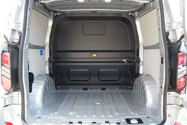 Ford TRANSIT CUSTOM 320 2.0 TDCI L1H1 Trend DC 136pk - 2x Schuif - Stoel/stuurverwarming - Cruise - Navi - Camera - Rijklaar