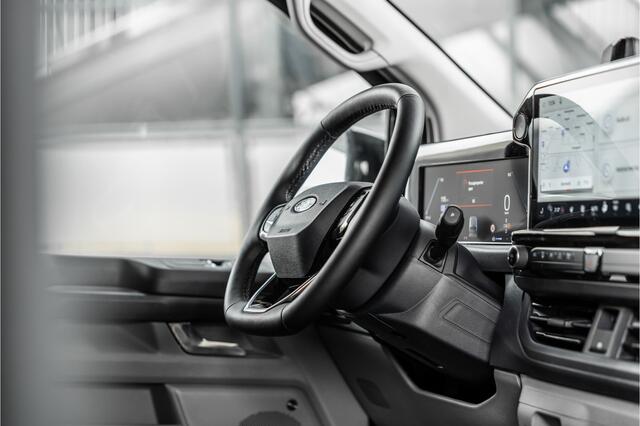 Ford TRANSIT CUSTOM E-Transit 340 L2H1 Sport 71 kWh | Driving Assistant | 360 Camera | DSS LED | B&O | L+R Schuifdeur | CarPlay | Navigatie | 3-Zitter | Elek stoelen