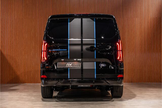 Ford TRANSIT CUSTOM E-Transit 340 L2H1 Sport 71 kWh | 350 KM Range | 360 Camera | Driving Assistant | L+R Schuifdeuren | DSS LED | Stoel/Stoel | Middenconsole | Navigatie | CarPlay | ACC | Blind Spot | Stuur- en stoelverwarming | Trekhaak | Dakdragers | E-Transit Custom | Ze